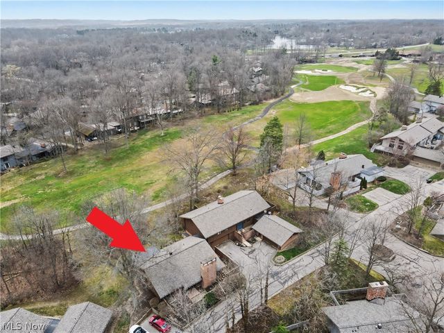 716-7 Claridge Lane, Aurora, OH 44202