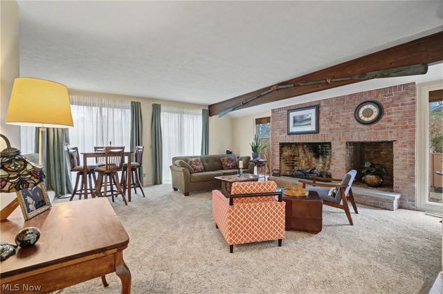 716-7 Claridge Lane, Aurora, OH 44202