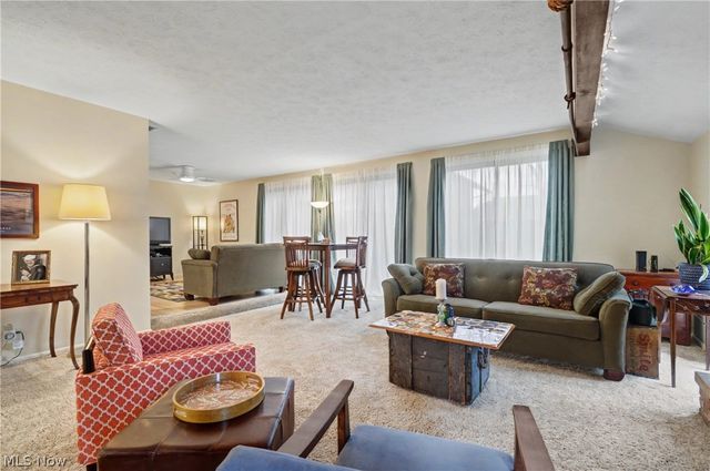 716-7 Claridge Lane, Aurora, OH 44202