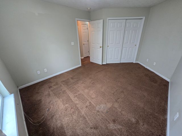 654 Shortleaf Drive, Avon, IN 46123