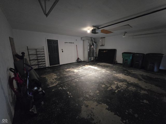 654 Shortleaf Drive, Avon, IN 46123