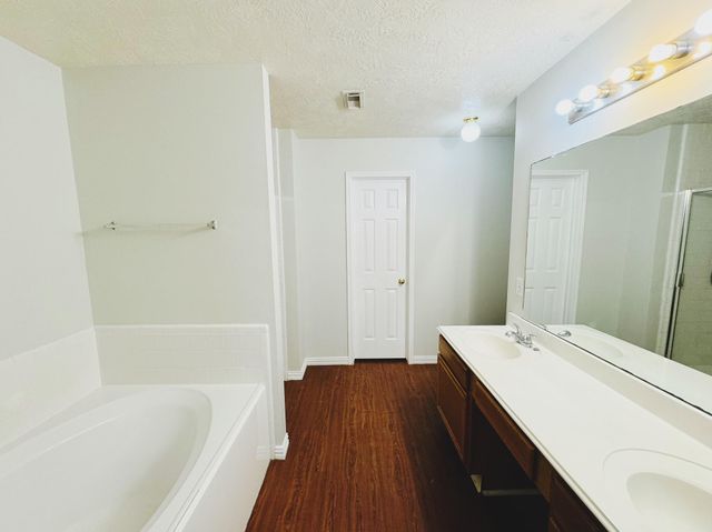 2471 Brandy Mill Rd, Houston, TX 77067