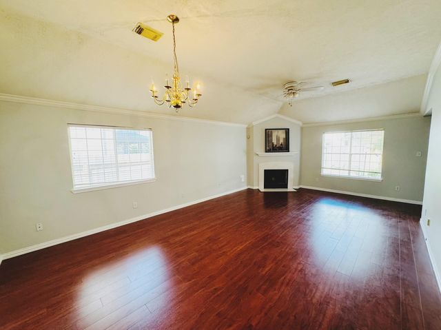 2471 Brandy Mill Rd, Houston, TX 77067