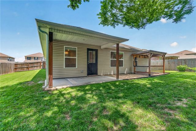 2941 W Emil Drive, Fayetteville, AR 72704