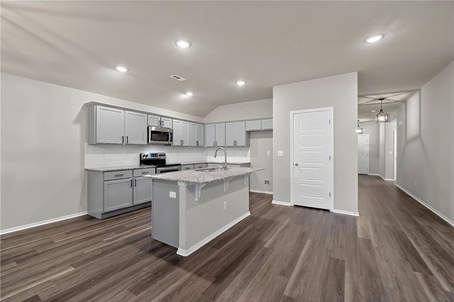 2941 W Emil Drive, Fayetteville, AR 72704