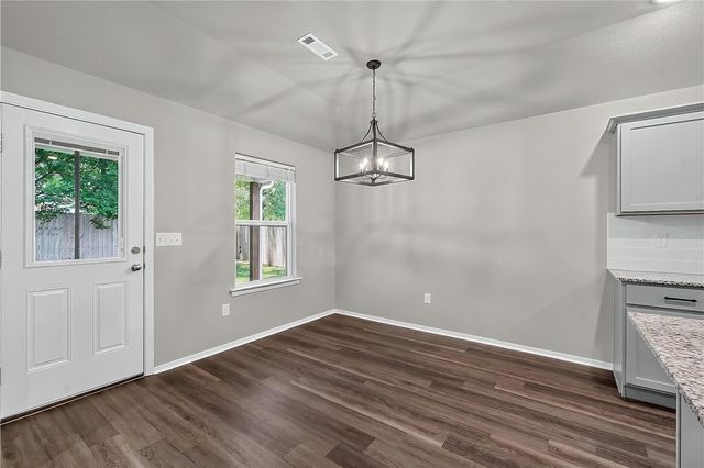 2941 W Emil Drive, Fayetteville, AR 72704
