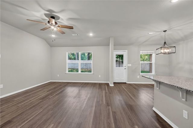 2941 W Emil Drive, Fayetteville, AR 72704