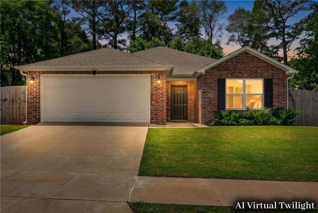 2941 W Emil Drive, Fayetteville, AR 72704
