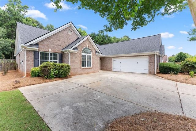 198 Blue Grass Drive, Jefferson, GA 30549