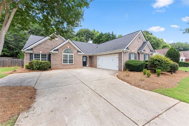 198 Blue Grass Drive, Jefferson, GA 30549