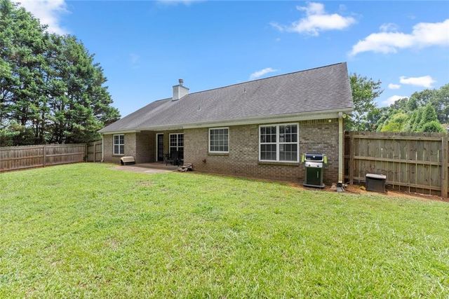 198 Blue Grass Drive, Jefferson, GA 30549