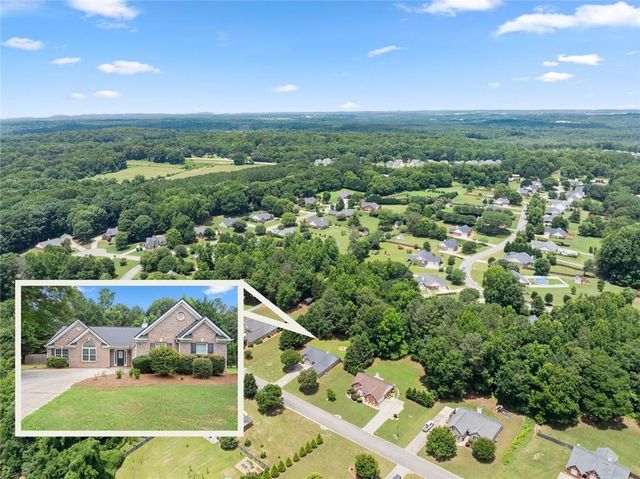 198 Blue Grass Drive, Jefferson, GA 30549