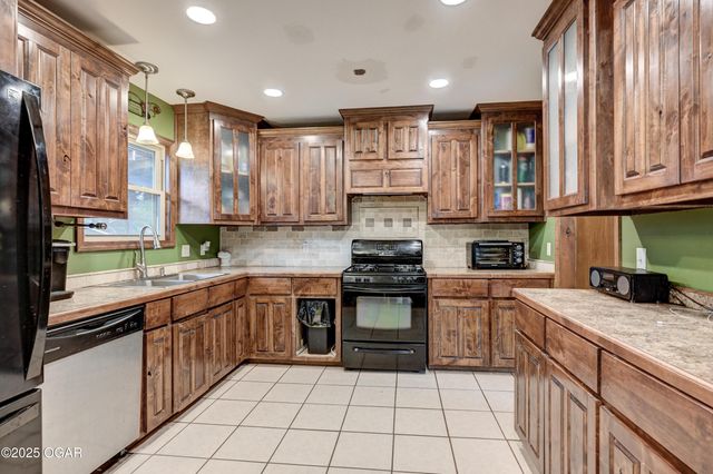 4511 Hickory Lane, Joplin, MO 64804