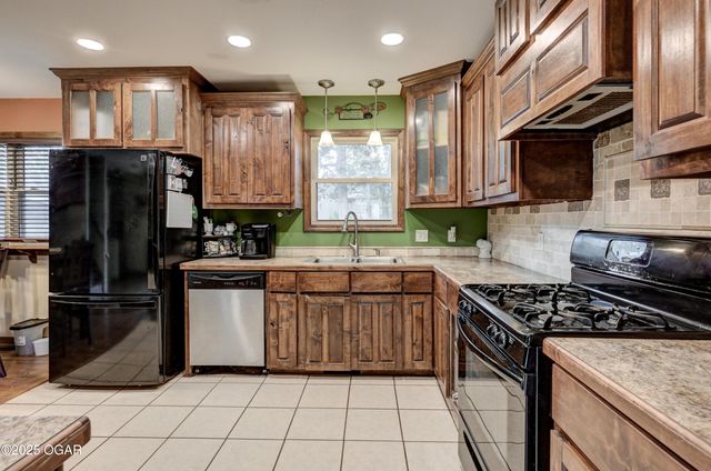 4511 Hickory Lane, Joplin, MO 64804