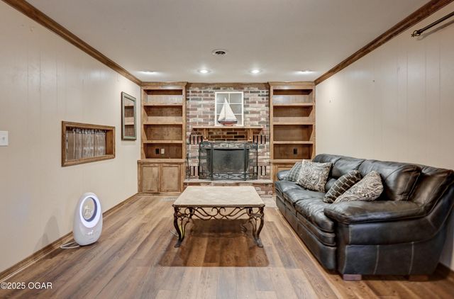 4511 Hickory Lane, Joplin, MO 64804