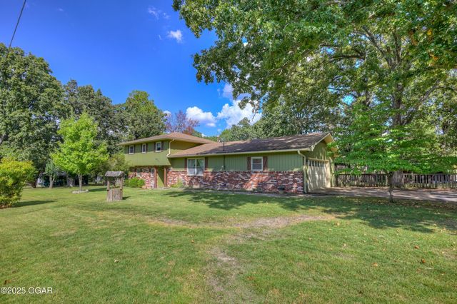 4511 Hickory Lane, Joplin, MO 64804