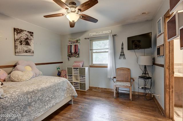 4511 Hickory Lane, Joplin, MO 64804