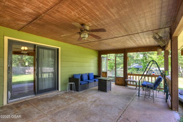 4511 Hickory Lane, Joplin, MO 64804