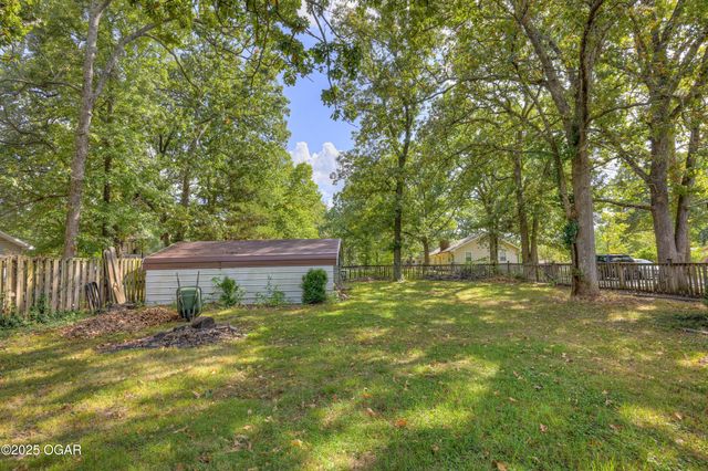 4511 Hickory Lane, Joplin, MO 64804