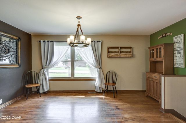 4511 Hickory Lane, Joplin, MO 64804