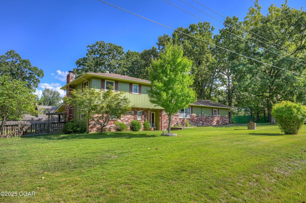 4511 Hickory Lane, Joplin, MO 64804