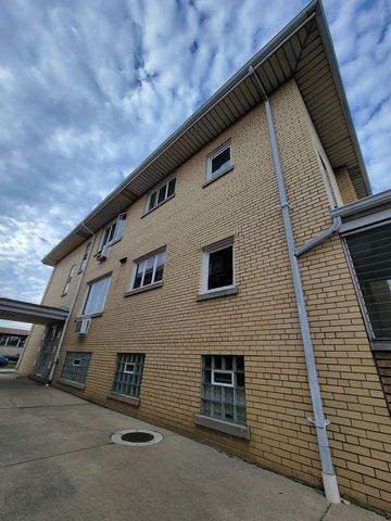 9225 S Cregier Avenue S 2, Chicago, IL 60617