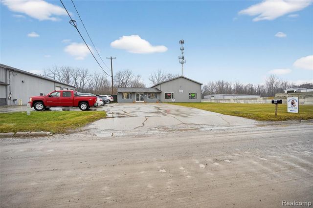4057 Commerce Drive, Flushing, MI 48433