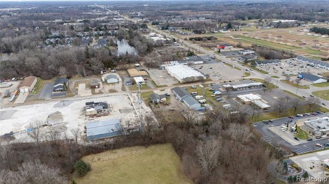 4057 Commerce Drive, Flushing, MI 48433