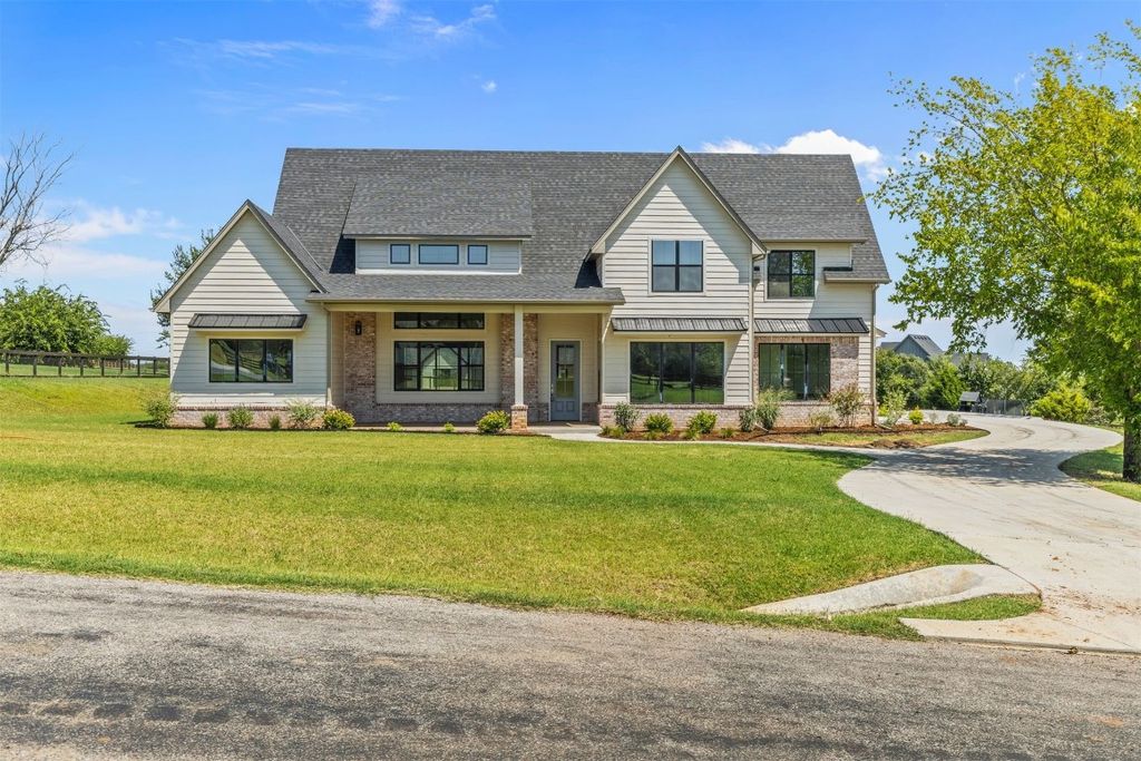 2461 Sandplum Lane, Goldsby, OK 73093