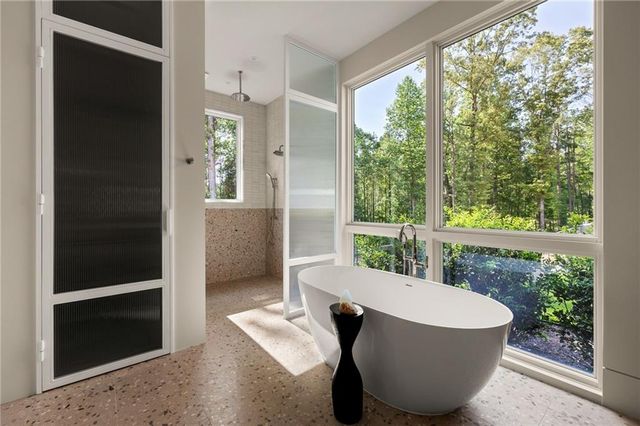 3 Sardis Trail, Chattahoochee Hills, GA 30268