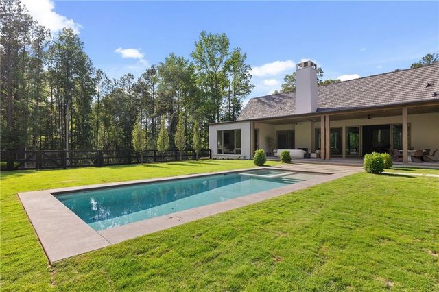 3 Sardis Trail, Chattahoochee Hills, GA 30268