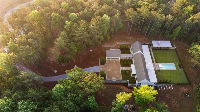 3 Sardis Trail, Chattahoochee Hills, GA 30268