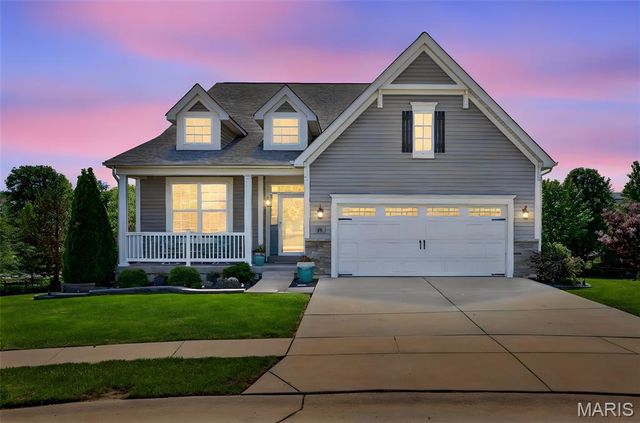 56 Fountain Valley Court, St Peters, MO 63376
