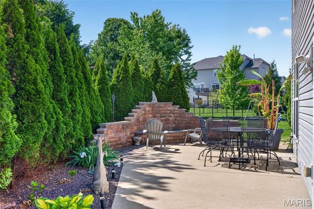 56 Fountain Valley Court, St Peters, MO 63376