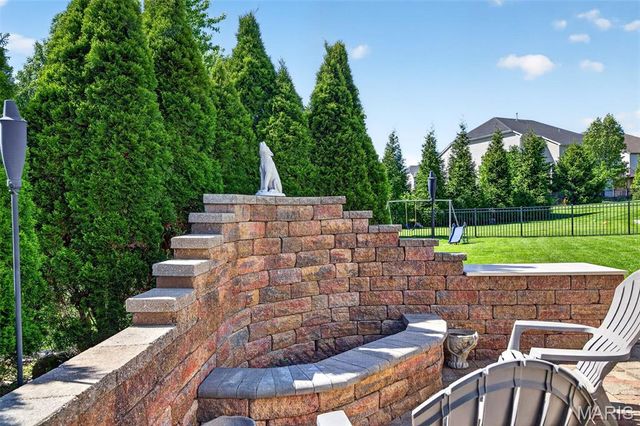 56 Fountain Valley Court, St Peters, MO 63376