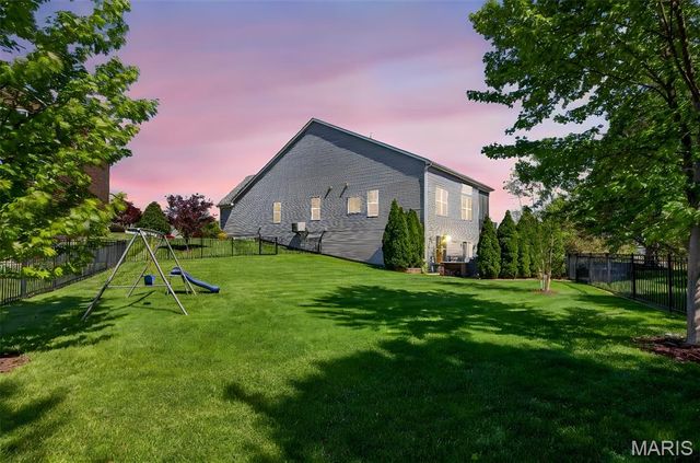 56 Fountain Valley Court, St Peters, MO 63376
