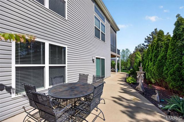 56 Fountain Valley Court, St Peters, MO 63376