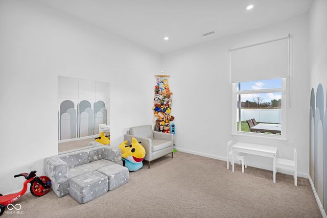 2913 Creekridge Court, Columbus, IN 47201