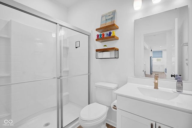 2913 Creekridge Court, Columbus, IN 47201