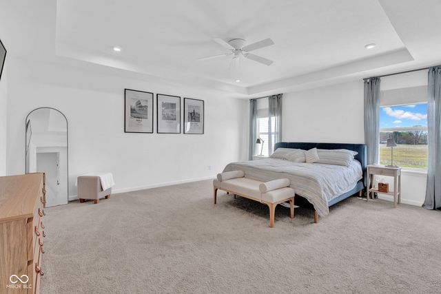 2913 Creekridge Court, Columbus, IN 47201