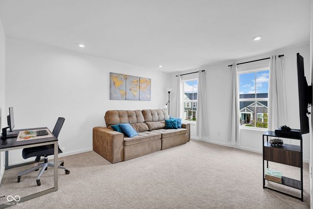 2913 Creekridge Court, Columbus, IN 47201