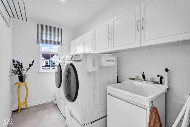 2913 Creekridge Court, Columbus, IN 47201