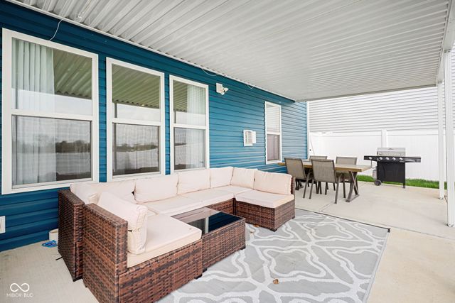 2913 Creekridge Court, Columbus, IN 47201