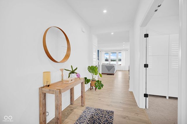 2913 Creekridge Court, Columbus, IN 47201