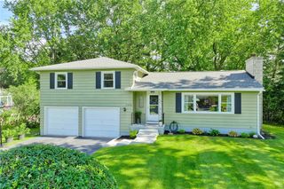 1038 Whalen Road, Penfield, NY 14526