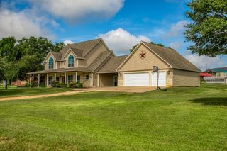 3300 Desirable Circle, Brenham, TX 77833