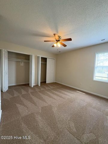202 Dayrell Drive, Hubert, NC 28539