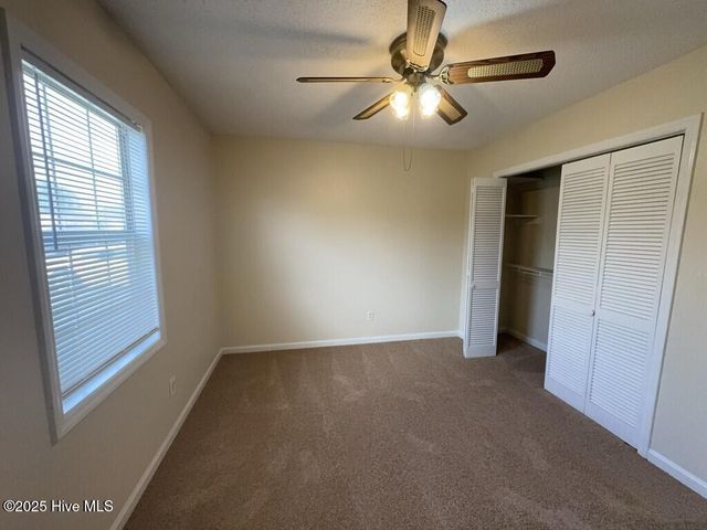202 Dayrell Drive, Hubert, NC 28539