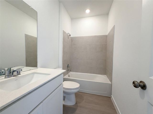 1964 Glacier Gorge Trail, Dayton, TX 77535