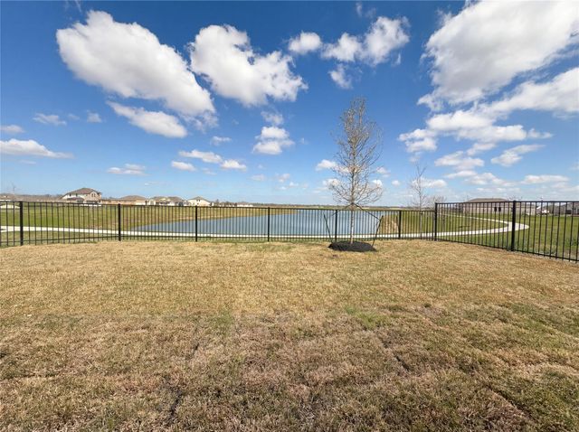 1964 Glacier Gorge Trail, Dayton, TX 77535